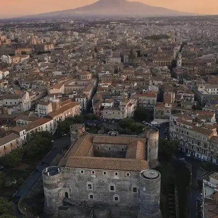 Amari Catania